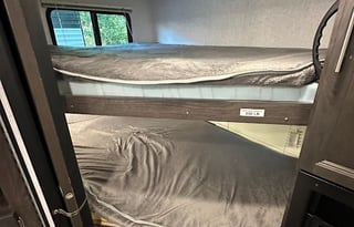 2020 Kodiak Ultra-Lite 296 Bunkhouse