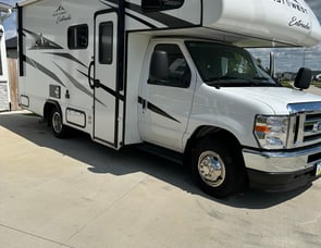 EAST TO WEST Entrada 2200S