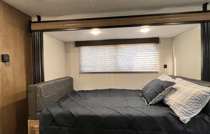 Dinette made into a Full sized bed