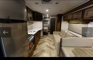 2021 Forest River Sunseeker LS 2550 26K **Extras**