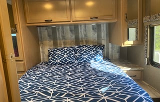 Unlimited miles! Class C!  Sleeps 6.