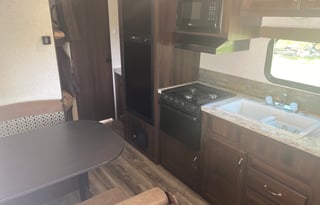 Pearson’s Towable Tin Tent - 2019 Jayco Jay Flight