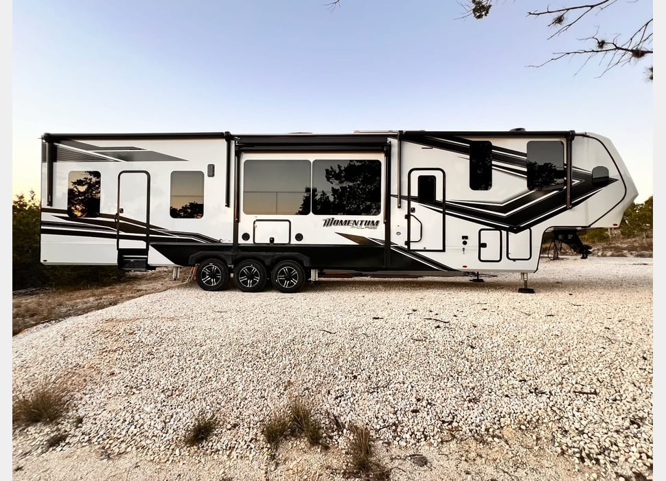 Fifth Wheel rentals in Bastrop