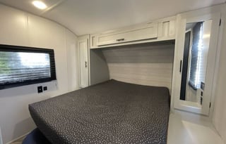 Clean, Comfortable, & Versitile 2022 Toy Hauler