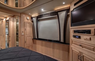 Prevost Monaco Royale