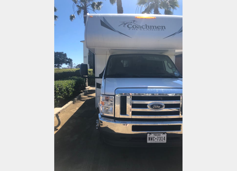 Class C Motor Home rentals in Sanger