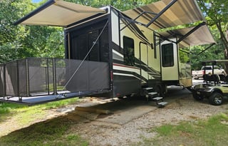 2021 Grand Design Momentum M-Class 349M