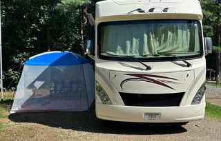 Adventure Ready Class A RV | Sleeps 4 | Chicago