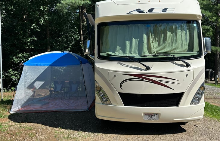 Optional upgrade - screened in canopy tent