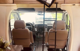 2016 Winnebago View 24', Mercedes, Near Ohio Parks