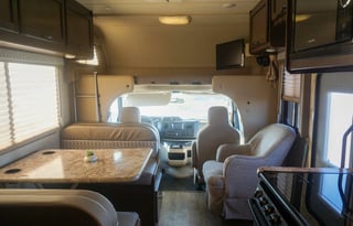 Compact & Loaded Thor Freedom Elite 23H Motorhome