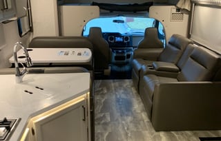 2023 Thor Motor Coach Quantum LF31