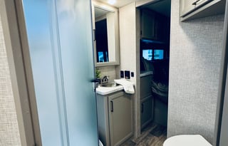 Fully Stocked, Sleeps 8, Super Clean & Comfy!