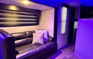 Large RV w Bunk House & Outdoor Kitchen & Grill