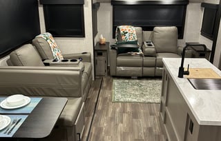 Jolene: The Open Road Queen