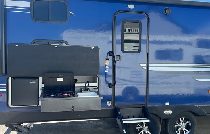 Out door range ,sink and refrigerator