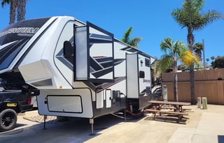 2021 Grand Design Momentum M-Class 351M