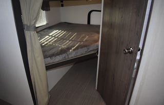 2021 KEYSTONE WITH BUNKHOUSE