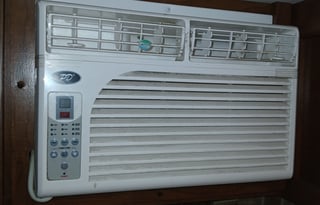 FOSTERS BUNKHOUSE BUNGALOW OOH LA LA