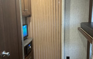 "Neverland" A family friendly 2017 Bunkhouse!