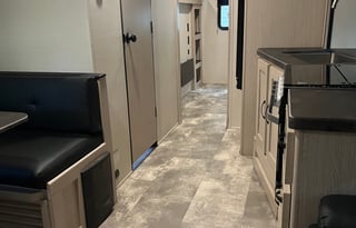 2023 Coachmen RV Apex Ultra-Lite 300BHS