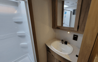 Big Blue Dog Friendly 5th wheel