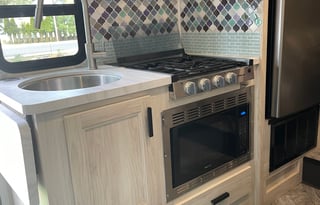 2021 Forest River RV Sunseeker 2250LE Ford