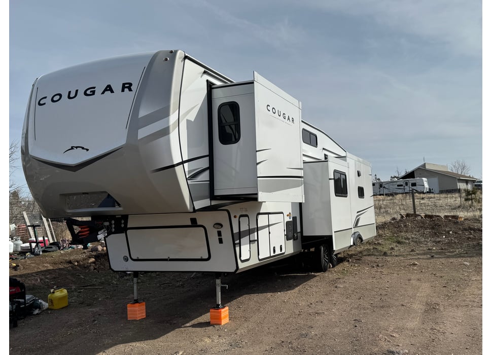 Fifth Wheel rentals in Culver