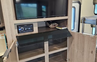 2021 Grand Design Imagine 2400BH