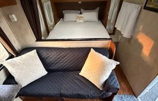 Sasha & Son Family Camper