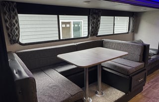 Kitchens Travel Trailer Sleeps 10