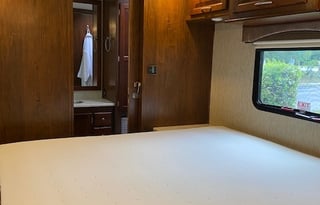 Matilda the Mirada - Coachmen Mirada 35BH