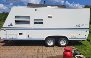 2000  Aerolite Kodiak  Everything you need to camp