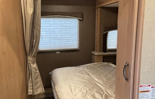 2018 Thor Motor Coach Chateau 26B