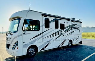 2018 Thor A.C.E. Class A | Sleeps 8 | 28Ft Long