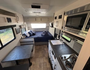 Palomino Puma Ultra Lite 16BHX