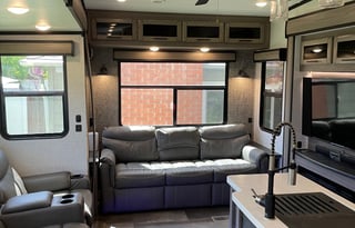 2021 CrossRoads RV Cameo CE3961MB