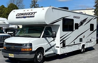 Conquest Medium Easy to Drive Class C