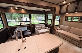 2022 Grand Design Solitude S-Class 3550BH