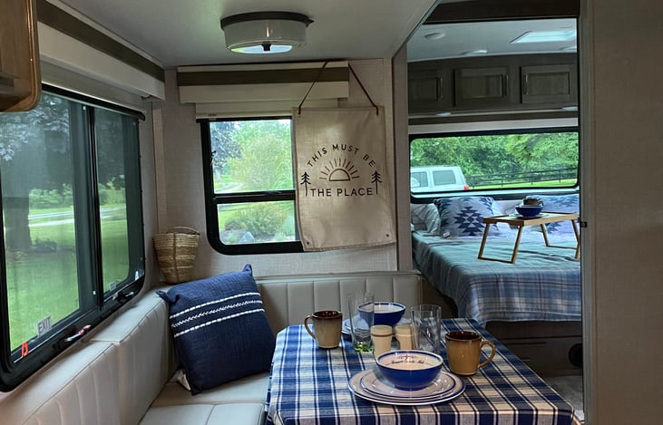 U shape dinette with ample views and comfort.  Also, can be converted into a spacious daybed/lounge seating.  Who's making the popcorn?!