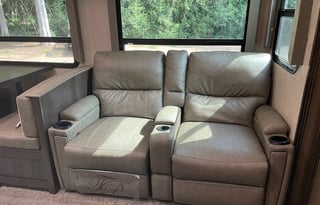 2022 Grand Design Reflection Luxury Travel Trailer