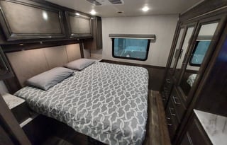 2021 Holiday Rambler Admiral 34J Bunkhouse