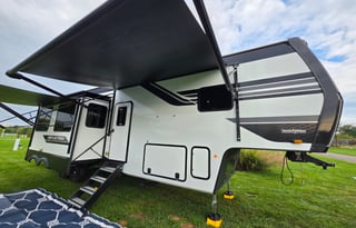 The Rolling Retreat | Luxury, Comfort & Adventure