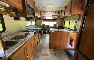 2019 Coachmen RV Leprechaun 260RS Ford 350