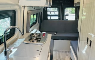 2022 Thor Sanctuary 19P 4X4 Sprinter