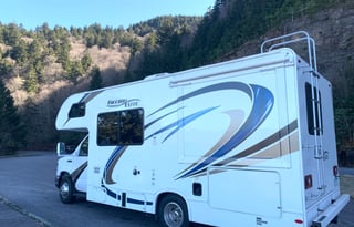 RV Trippin - "Eleanor" - Thor Freedom Elite