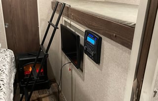 PERFECT Family RV Trailer Bunk House-PetsWelcome