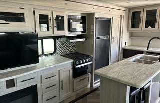 2024 CrossRoads RV Zinger ZR340RE
