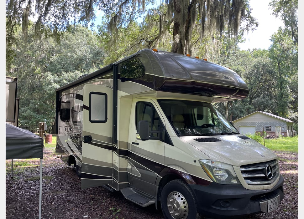 Class B Camping Van rentals in hammond
