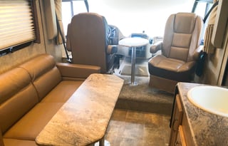 2016 Thor Motor Coach Axis 25.2